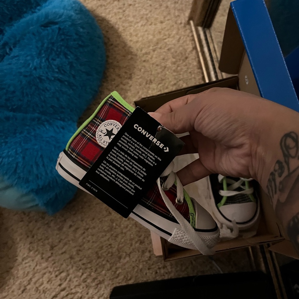 Converse 9
